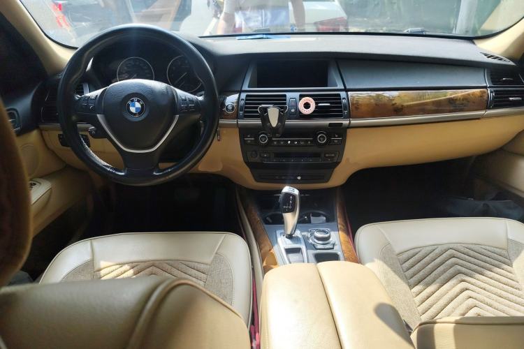 Used BMW X5 2013 xDrive35i Luxury Model
