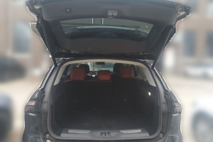 Used Lincoln Nautilus 2023 2.0T All-Wheel-Drive Luxury Hybrid Edition Trunk