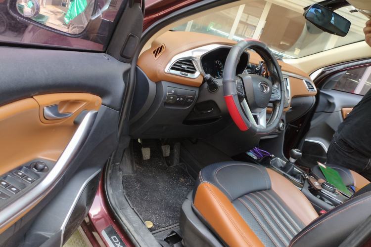 Used Soueast DX7 2017 1.5T Manual Luxury Model Driver Seat