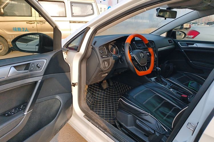 Used Volkswagen Golf 2018 230TSI Automatic Comfort Model