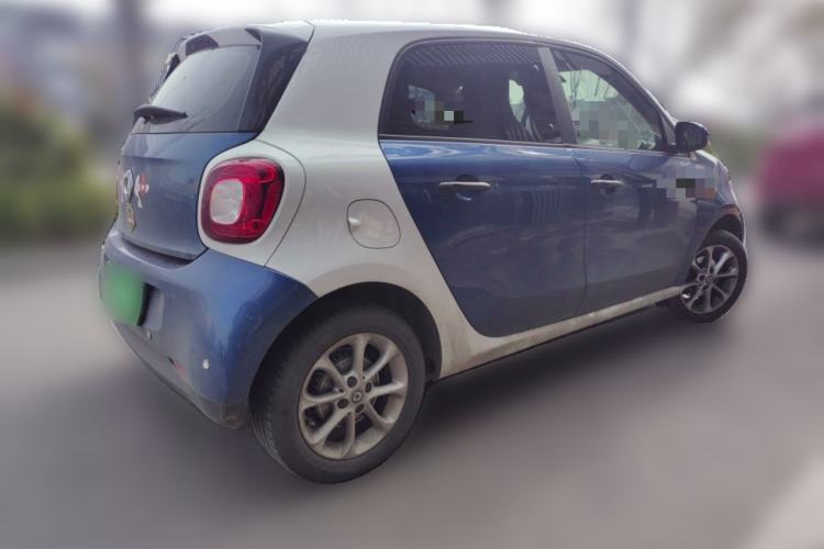 Used smart forfour 2018 1.0L 52 kW Dynamic Edition