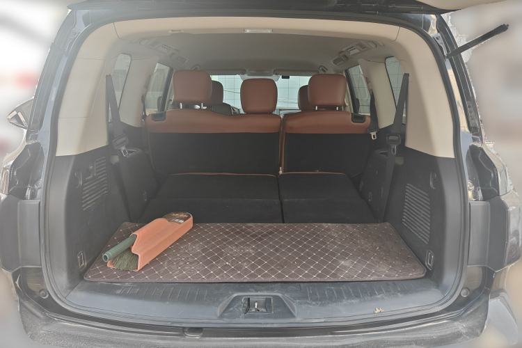 Used Nissan Patrol 2018 4.0L Automatic 7-Seater Middle East Version Trunk