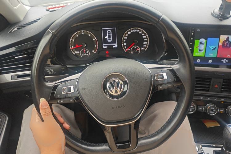 Used Volkswagen Bora 2019 1.5L Automatic Elite Version Steering Wheel