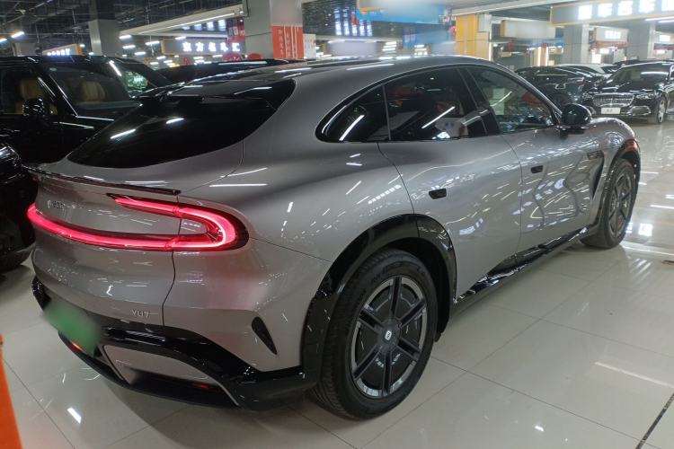Used Xiaomi Auto YU7 2025 Ultra-Long Range All-Wheel Drive Pro Version
