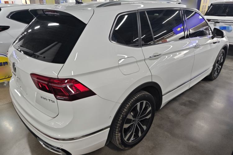 Used Volkswagen Tiguan L 2022 330TSI Automatic Two-Wheel Drive R-Line Enhanced Edition
