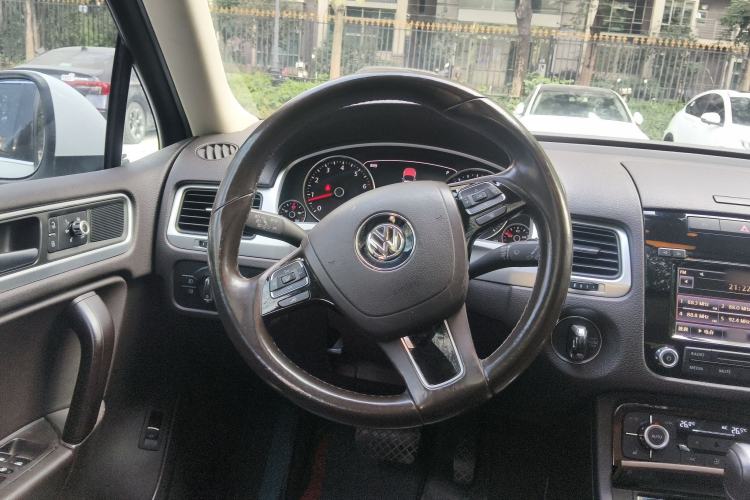 Used Volkswagen Touareg 2015 3.0 TSI Standard Model Steering Wheel