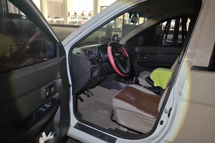 Used Wuling Hongguang 2015 1.5L S Basic Version China V Standard
