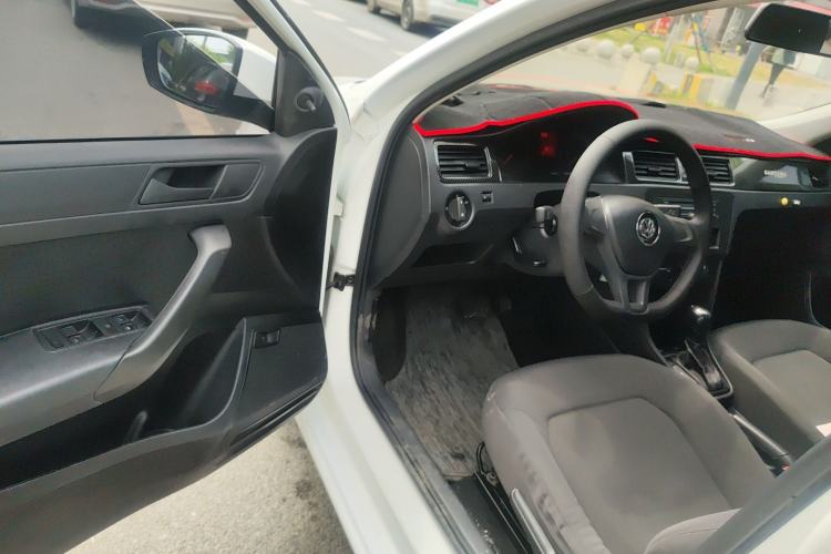 Used Volkswagen Santana 2019 1.5L Automatic Fashion Edition China VI Interior 3