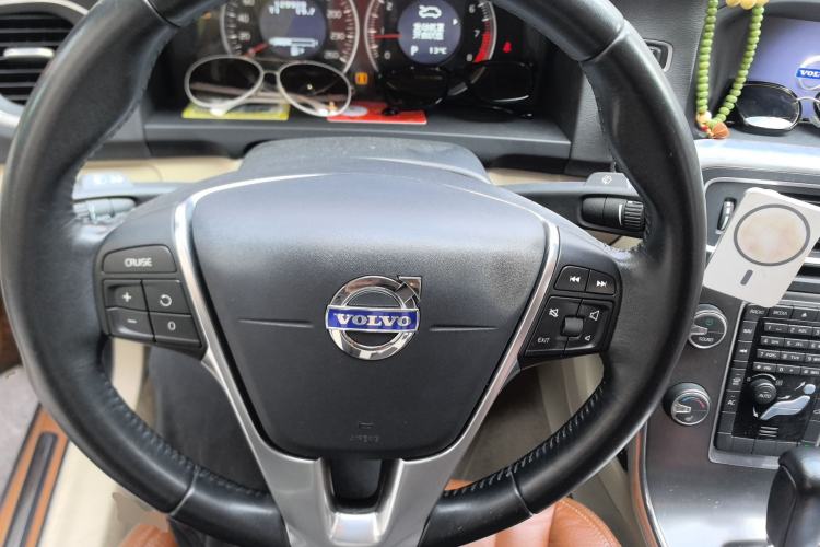 Used Volvo S60 2012 T5 Zhiya Edition Steering Wheel