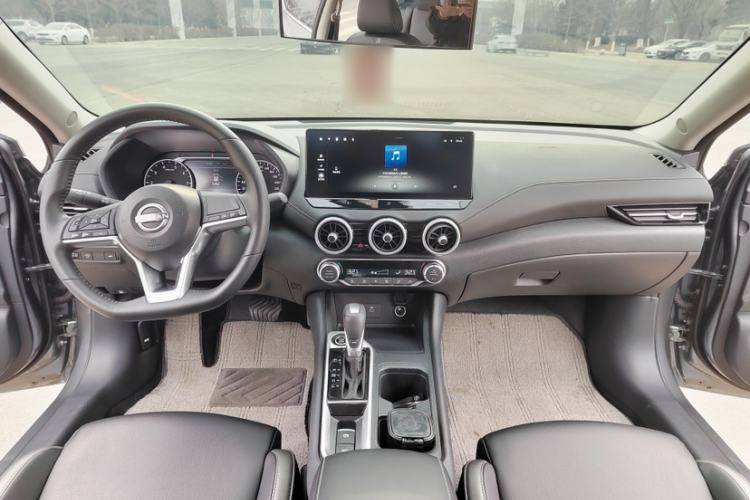 Used Nissan Sylphy 2023 Revised 1.6L CVT Enjoyment Edition Interior 2