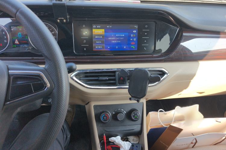 Used Kuayue Kuayue Xing V5 EV 2021 Luxury 6-Seater Passenger Bus with Lingdian System
