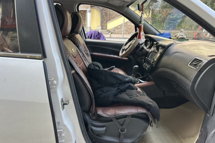 Used FORTHING Joyear X5 2015 1.6L Manual Luxury Model
