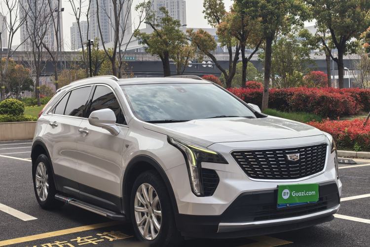 Used Cadillac XT4 2022 28T Two-Wheel Drive Fashion Edition Exterior 2