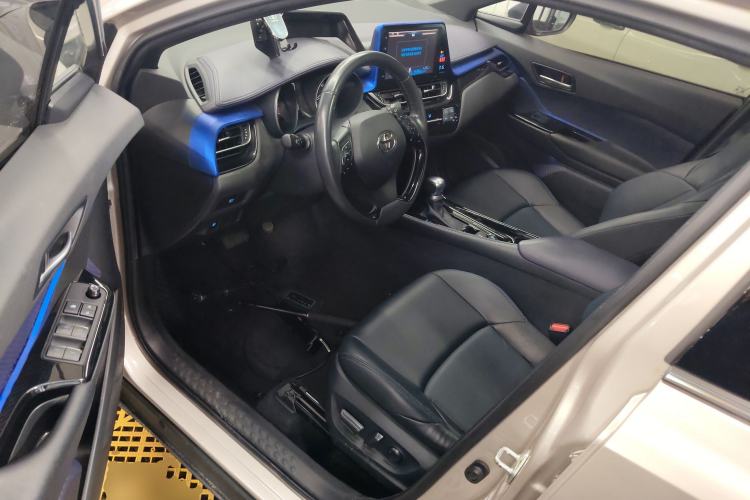 Used Toyota C-HR 2020 2.0L Luxury Edition
