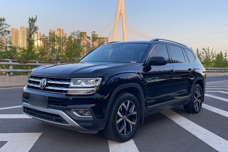 Used Volkswagen Teramont 2017 330TSI Two-Wheel-Drive Luxury Edition Guazi used car, China used car export, Used car for sale, Used  cars, Cheapest cars for sale