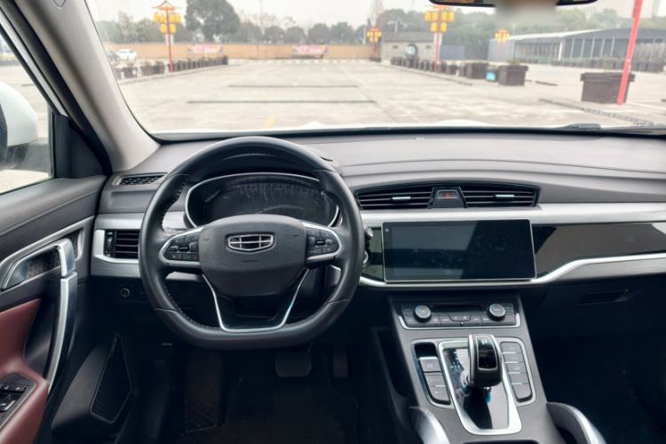 Used Geely Auto Emgrand X7 Sport 2022 1.8TD DCT Zhiya Trim
