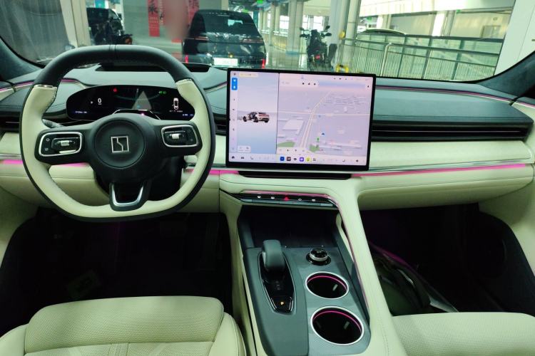 Used Zeekr 001 2026 95° All-Wheel-Drive Max Edition Center Console