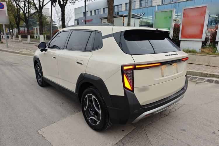 Used Dongfeng NAMMI 06 2025 401 Pro
