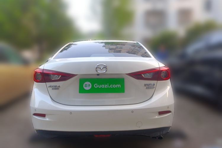 Used Mazda 3 Axela 2017 Sedan 1.5L Automatic Luxury Model China VI Standard
