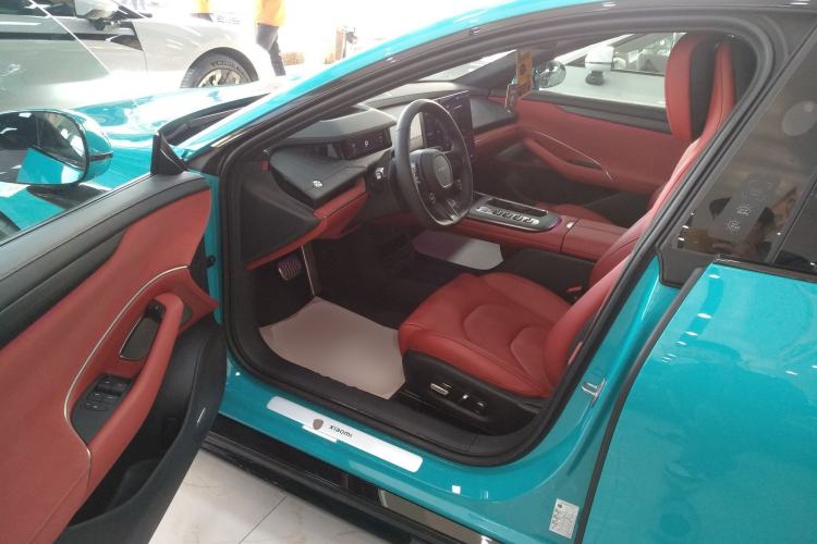 Used Xiaomi Auto SU7 2024 Four-Wheel Drive Ultra-Long Range Advanced Intelligent Driving Max Edition