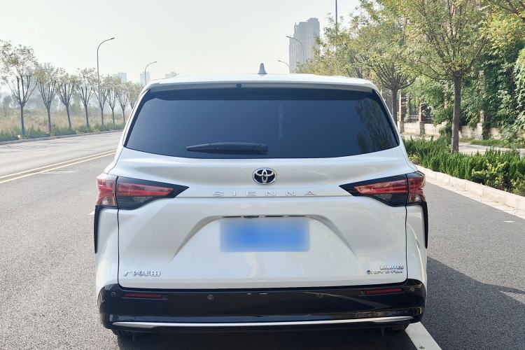 Used Toyota Sienna 2024 2.5L Hybrid Four-Wheel Drive Prestige Edition