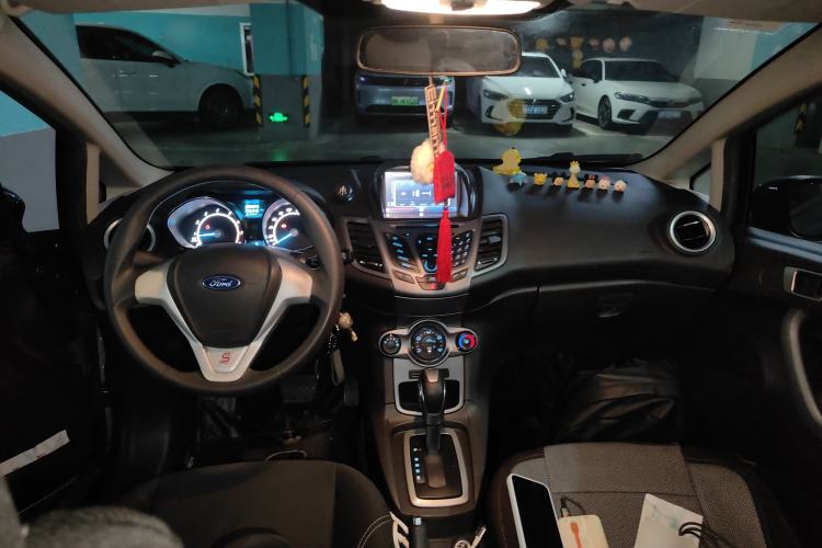 Used Ford Fiesta 2013 Hatchback 1.5L Automatic Fashion Edition
