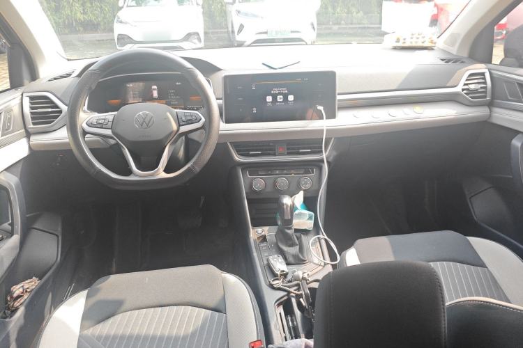 Used Volkswagen Tharu 2024 300TSI Two-Wheel-Drive Crescent Edition