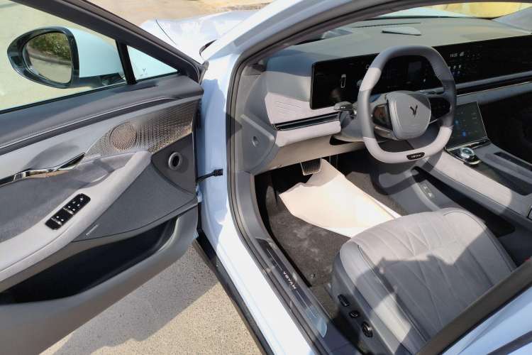 Used VOYAH PASSION 2023 Four-Wheel Drive Long-Range Version
