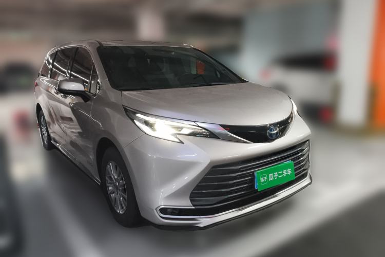 Used Toyota Sienna 2021 2.5L Hybrid Premium Edition