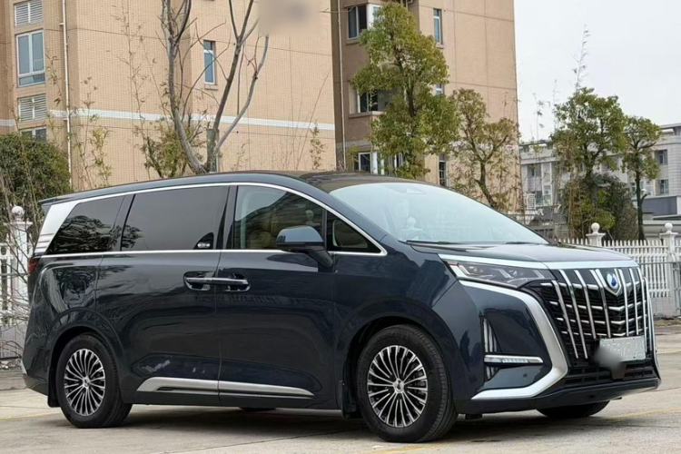 Used Denza D9 2022 DM-i 970 Four-Wheel Drive Flagship Model