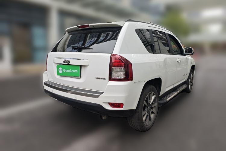 Used Jeep Compass 2013 2.0L two-wheel drive luxury version
