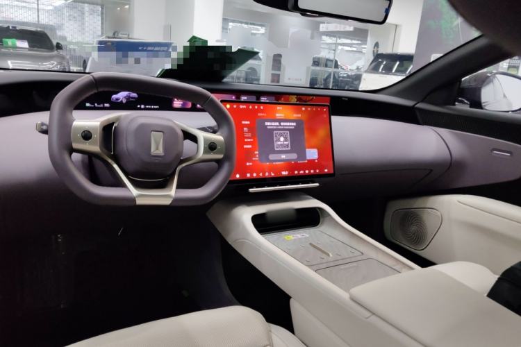 Used Avatr 12 2025 Updated Ultra All-Electric Four-Wheel Drive Center Console