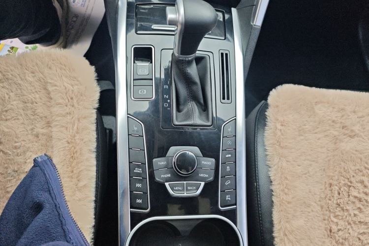 Used Haval H7 2017 Red-Label H7 2.0T Automatic Luxury Model
