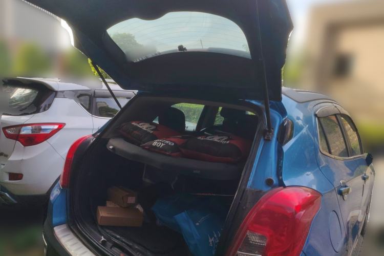 Used Buick Encore 2015 1.4T Automatic Two-Wheel Drive Urban Elite Version
