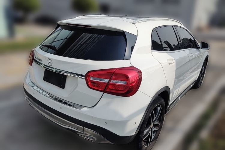 Used Mercedes-Benz GLA 2015 GLA 200 Fashion Model Rear Right 45 Deg
