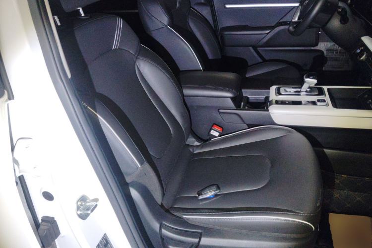 Used Hyundai ix35 2023 Musso 2.0L Deluxe Edition DLX
