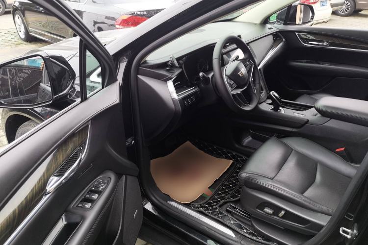 Used Cadillac XT5 2018 25T Luxury Model