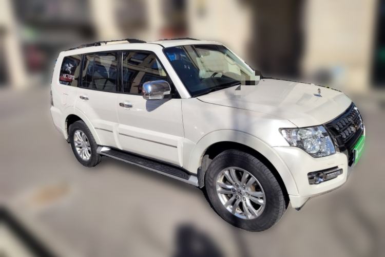 Used Mitsubishi Pajero 2018 V97 3.8L 5-Door GLS Sunroof – Middle East
