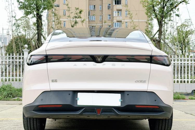 Used ARCFOX Alpha S5 2024 560MAX 185kW Exterior 2