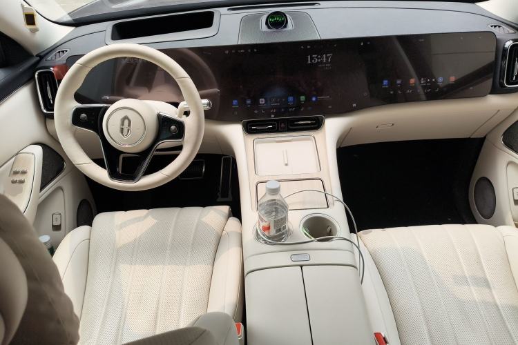 Used Hima AITO M8 2025 Extended-Range Max+ Version 53.4 kWh 5-Seater Edition
