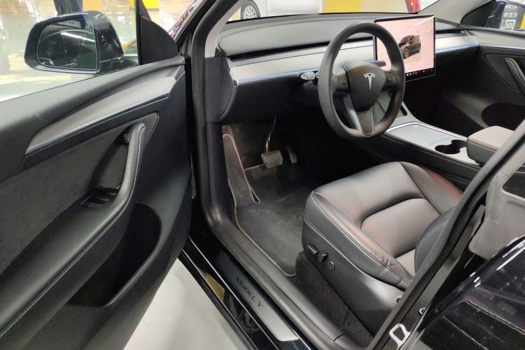 Used Tesla Model Y 2024 Rear-Wheel-Drive Version