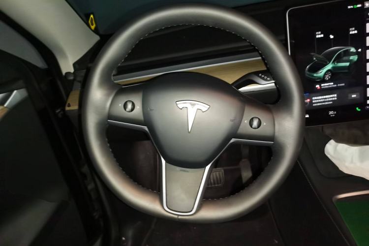 Used Tesla Model Y 2022 Rear-Wheel-Drive Version Steering Wheel