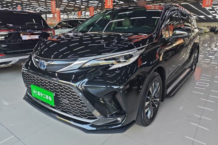 Used Toyota Granvia 2023 2.5L Hybrid Luxury Edition