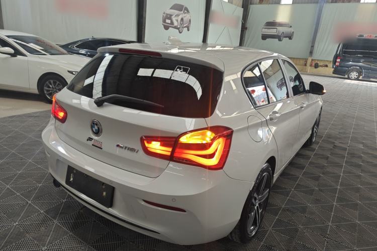 Used BMW 1 Series 2018 118i Sport Design Package Rear Right 45 Deg
