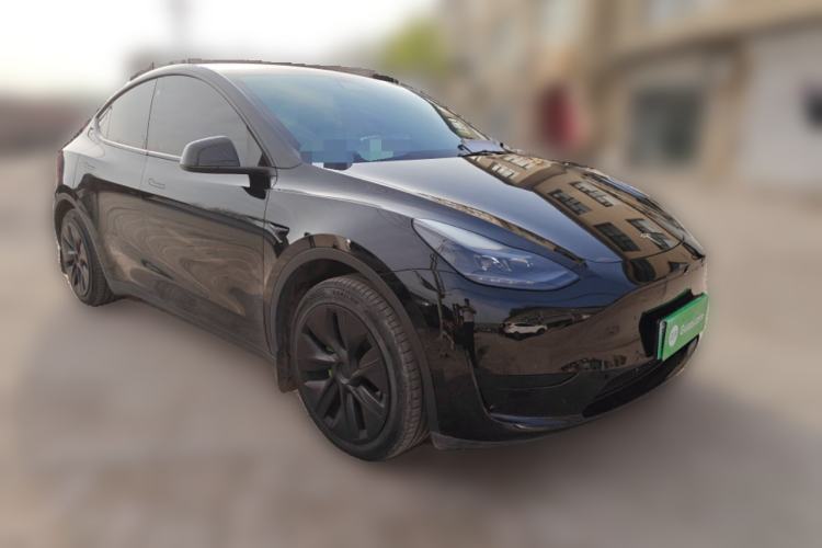 Used Tesla Model Y 2022 Rear-Wheel-Drive Version Front Right 45 Deg