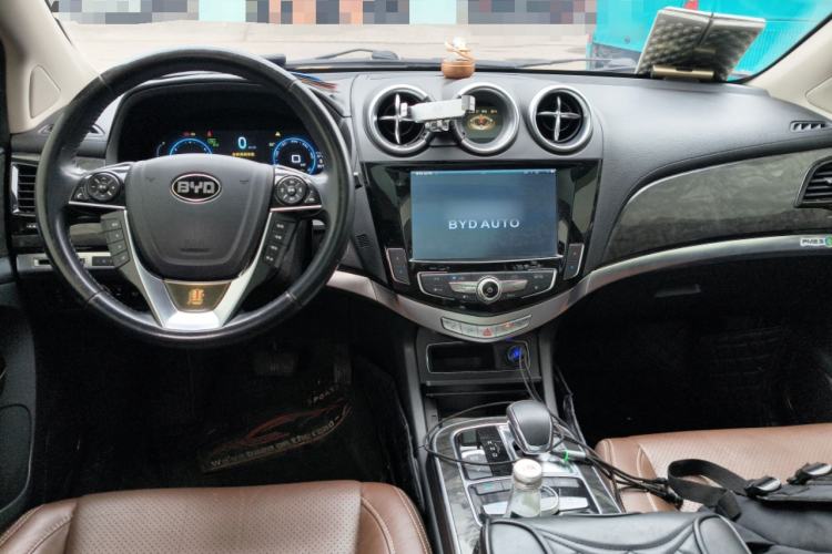 Used BYD Tang New Energy 2015 2.0T Four-Wheel-Drive Flagship Model