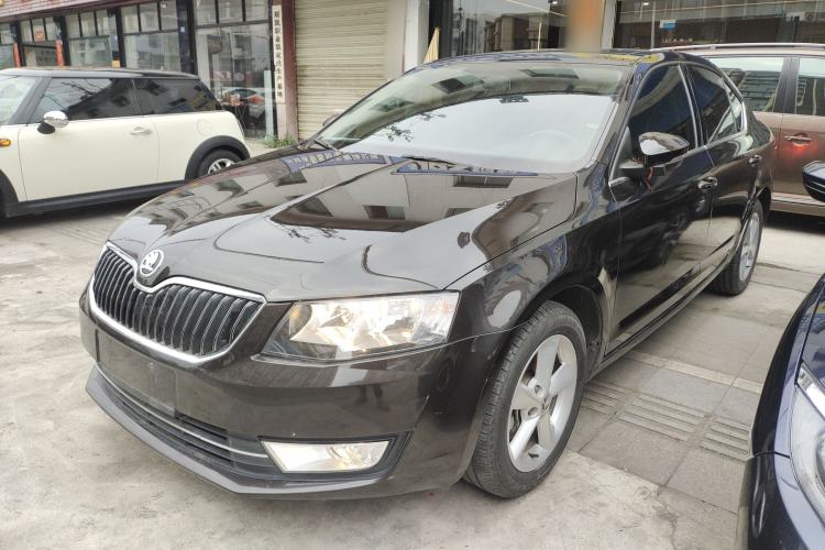 Used Skoda Octavia 2015 1.6L Automatic Yijun Edition
