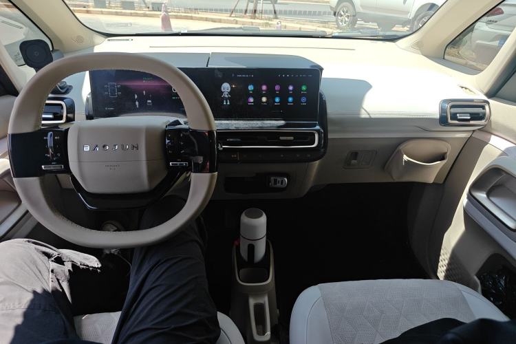 Used Baojun KiWi EV 2023 DJI Edition Lithium Iron Phosphate Center Console