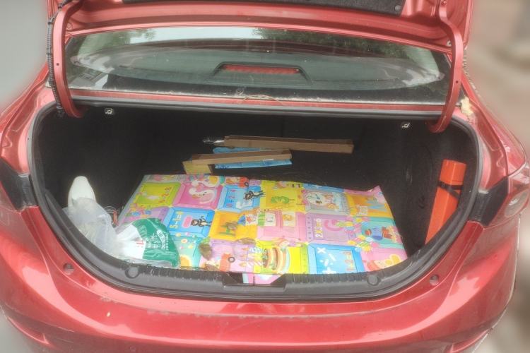 Used Mazda 3 Axela 2016 Sedan 1.5L Automatic Luxury Model