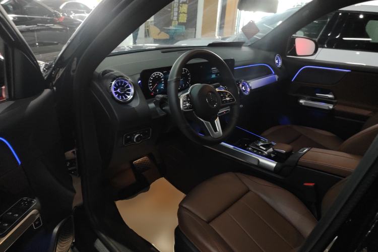 Used Mercedes-Benz GLB 2023 GLB 220 Sport Edition Left Front Seat